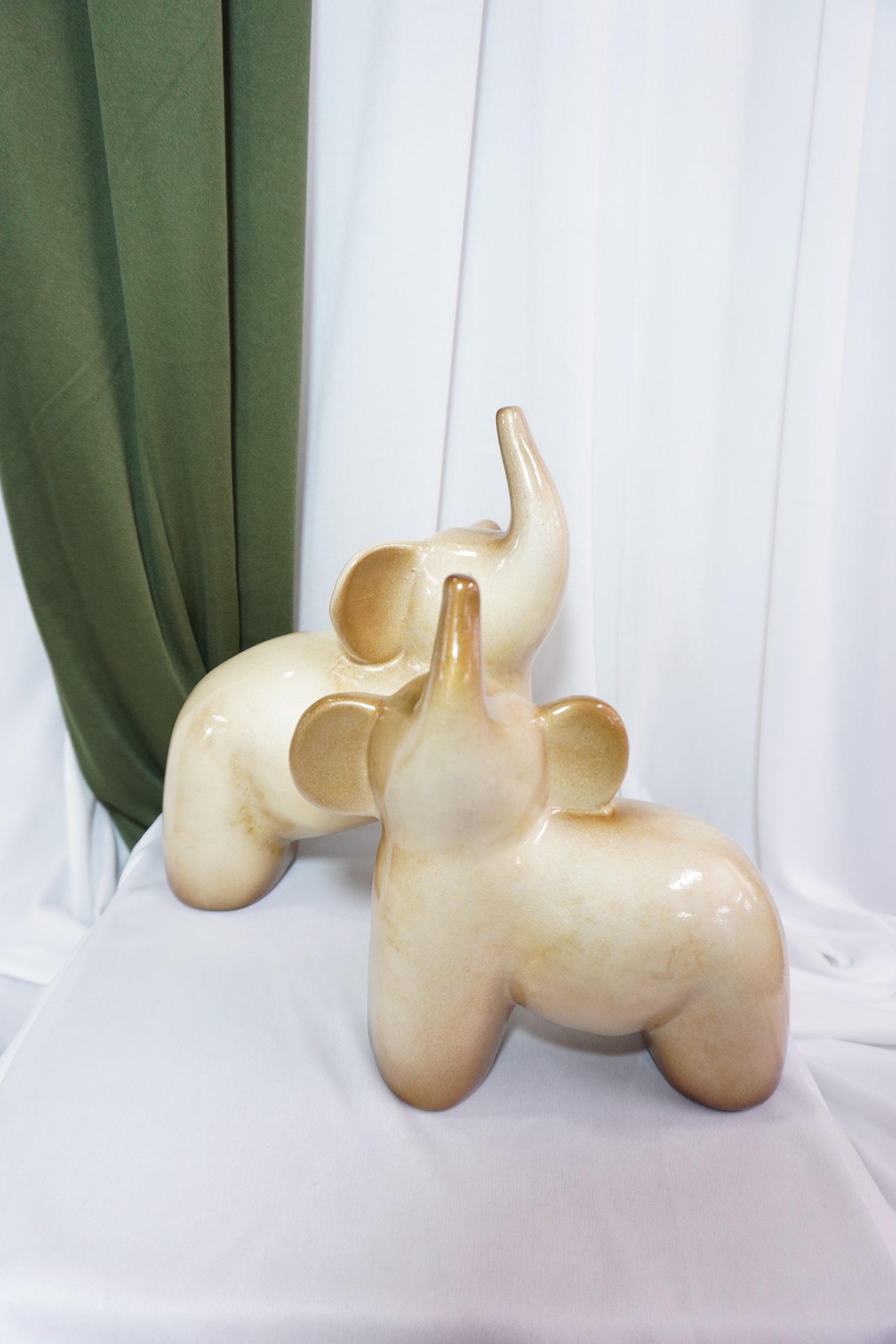 Elefantes Love — Figuras Decorativas Escultóricas