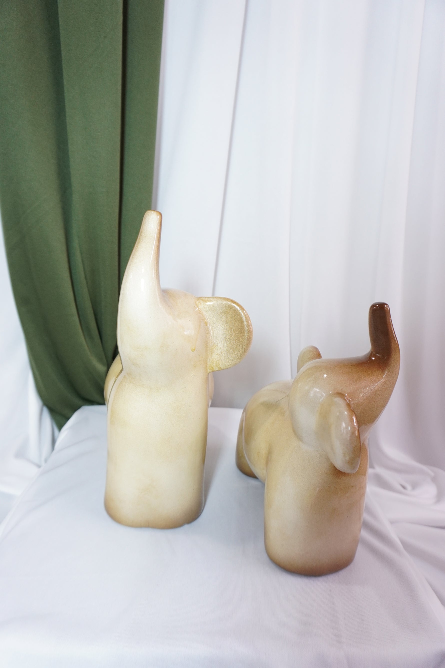 Elefantes Love — Figuras Decorativas Escultóricas