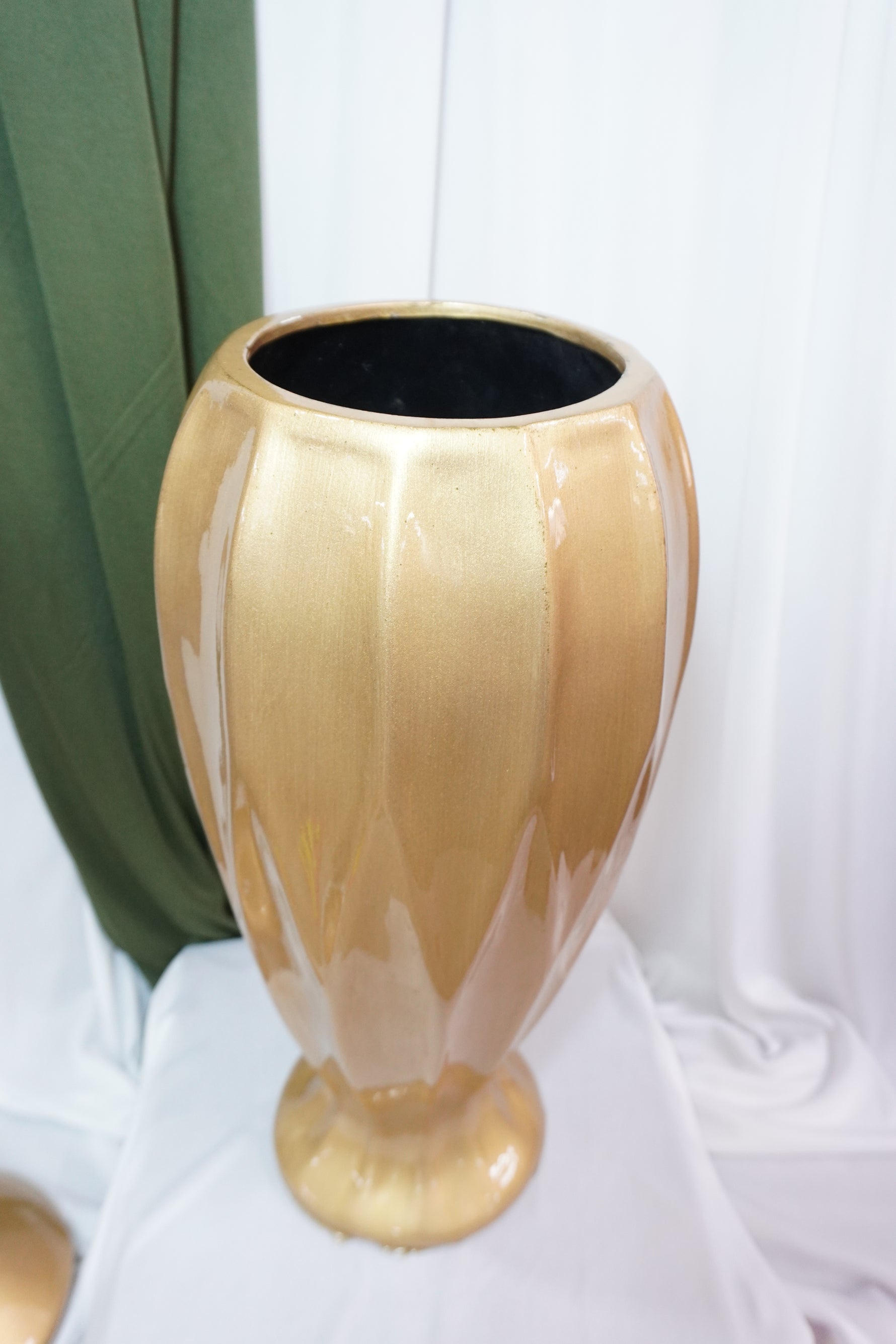Dulcero Woonka — Frasco Decorativo Dorado con Tapa